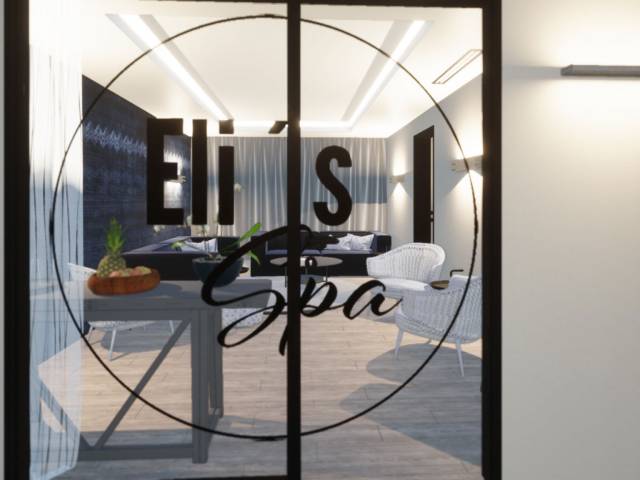 Eingangstür mit Schriftzug "Elis Spa" - Wellnesshotel Weidenbrück bei Köln