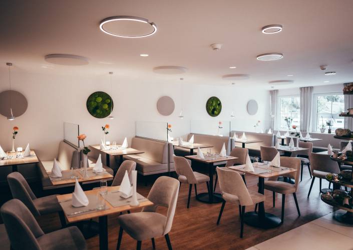 Unser Restaurant - täglich geöffnet: Regionalität. Saisonalität. Qualität. - Landidyll Hotel Weidenbrück